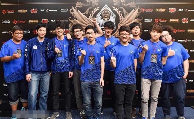 队员进入校 队员进入校