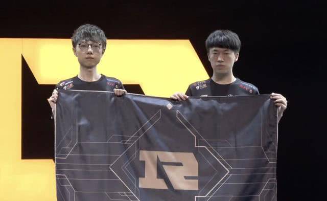 前两轮比赛 前两轮比赛